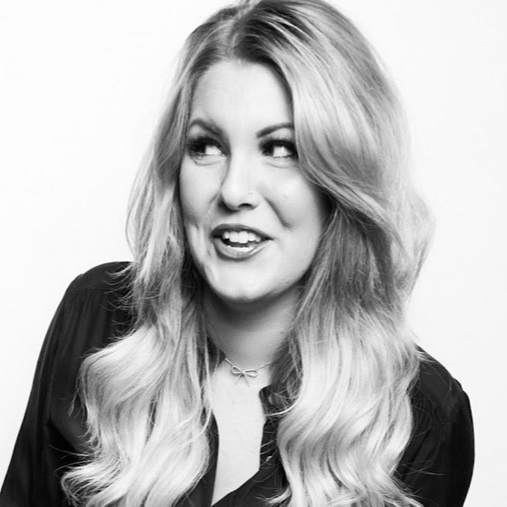 Meet your Posher, Carrie
